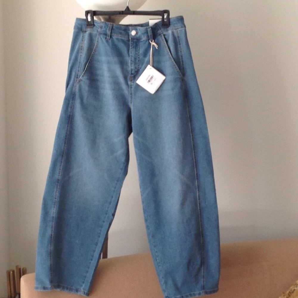 🔴 Tahari - Denim Brooklyn High Rise Barrel Jeans
